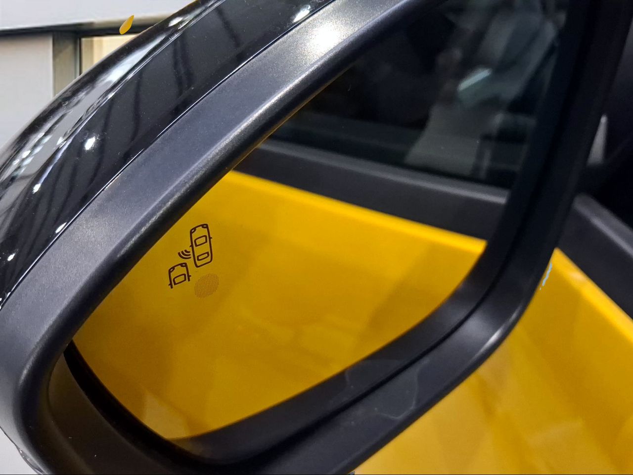 Jeep Avenger 1.2 eHybrid 74kW (100CV) Summit  - Foto 20