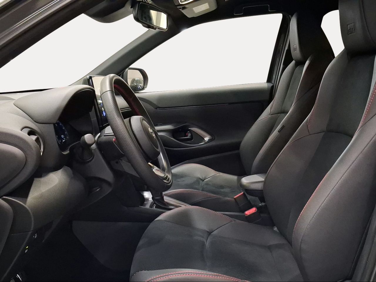 Toyota Yaris Cross 1.5 130H GR Sport  - Foto 13