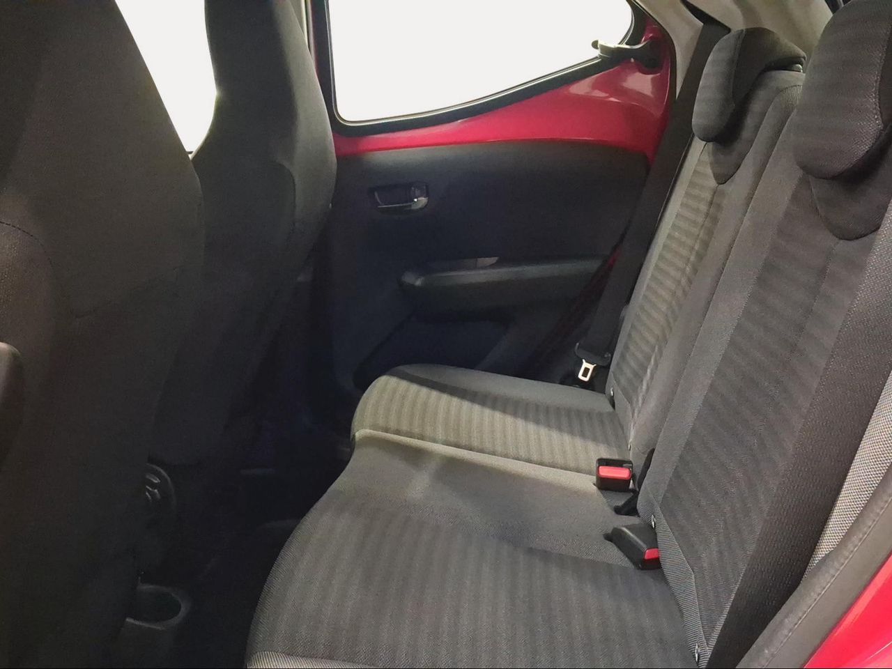 Toyota Aygo 1.0 70 x-play  - Foto 12