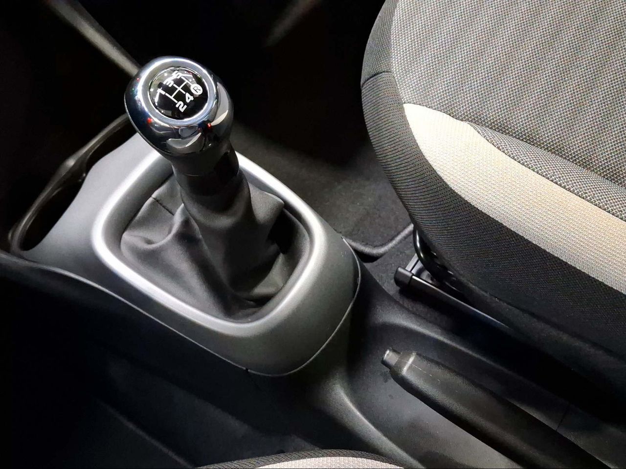 Toyota Aygo 1.0 70 x-play  - Foto 23