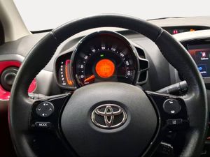 Toyota Aygo 1.0 70 x-play  - Foto 14