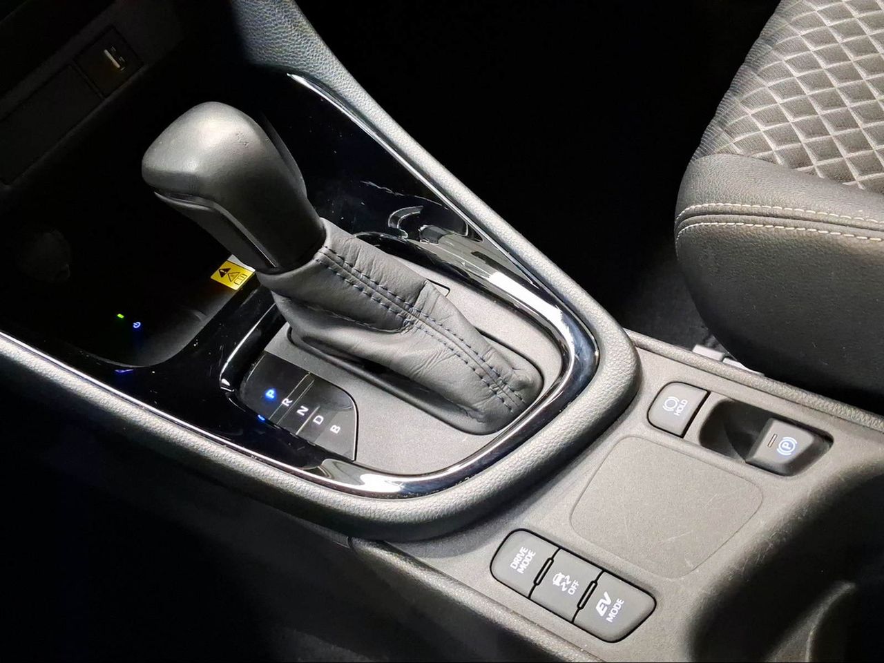 Toyota Yaris 1.5 120H Style  - Foto 21