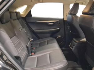 Lexus NX 2.5 300h Premium 2WD  - Foto 8