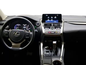 Lexus NX 2.5 300h Premium 2WD  - Foto 9