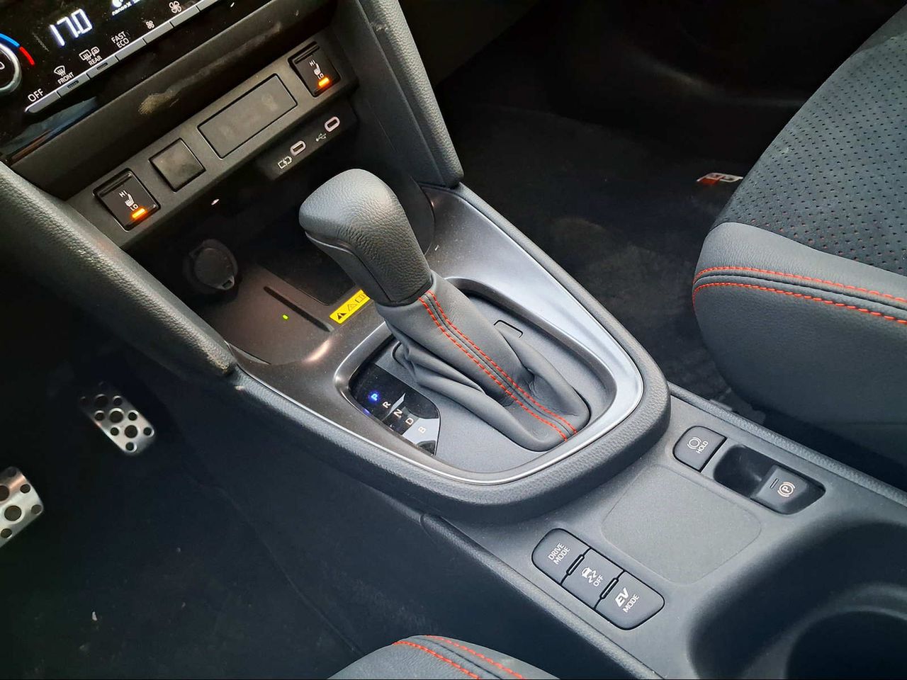 Toyota Yaris Cross 1.5 130H GR Sport  - Foto 26