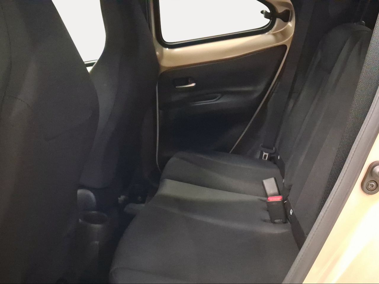 Toyota Aygo X Cross 1.0 VVT-I 72CV Chic  - Foto 12