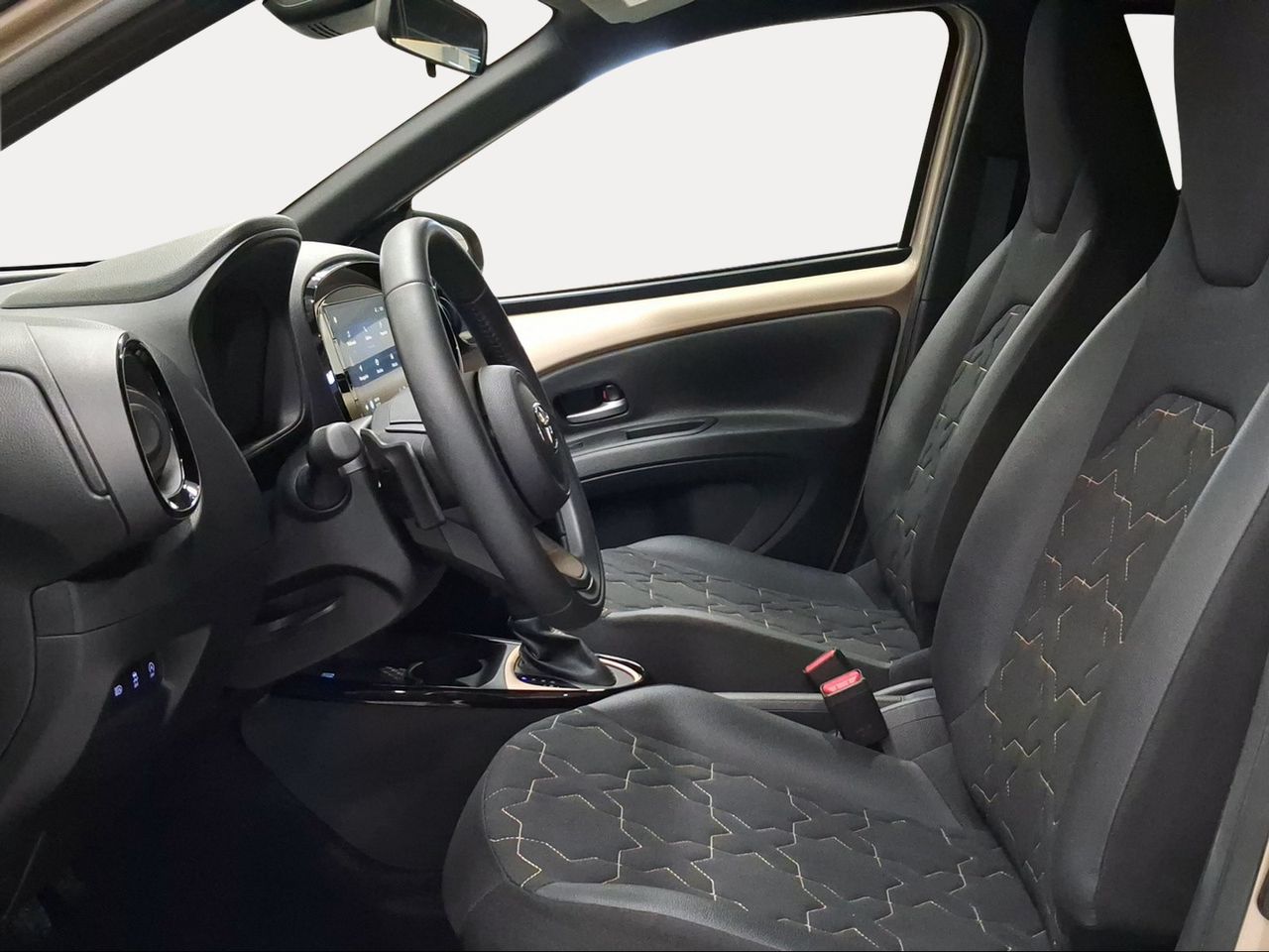 Toyota Aygo X Cross 1.0 VVT-I 72CV Chic  - Foto 13