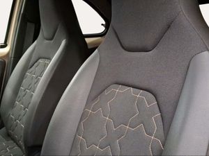 Toyota Aygo X Cross 1.0 VVT-I 72CV Chic  - Foto 21