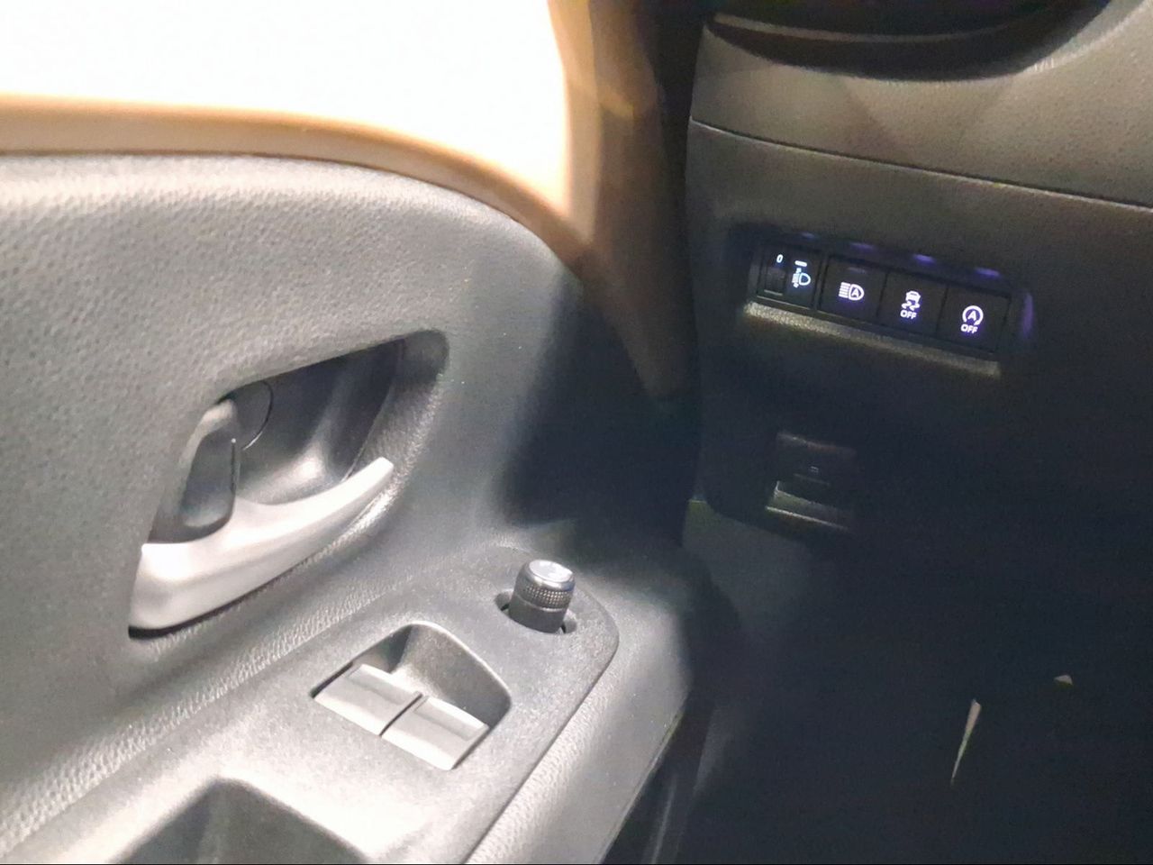 Toyota Aygo X Cross 1.0 VVT-I 72CV Chic  - Foto 23