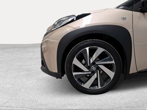 Toyota Aygo X Cross 1.0 VVT-I 72CV Chic  - Foto 17