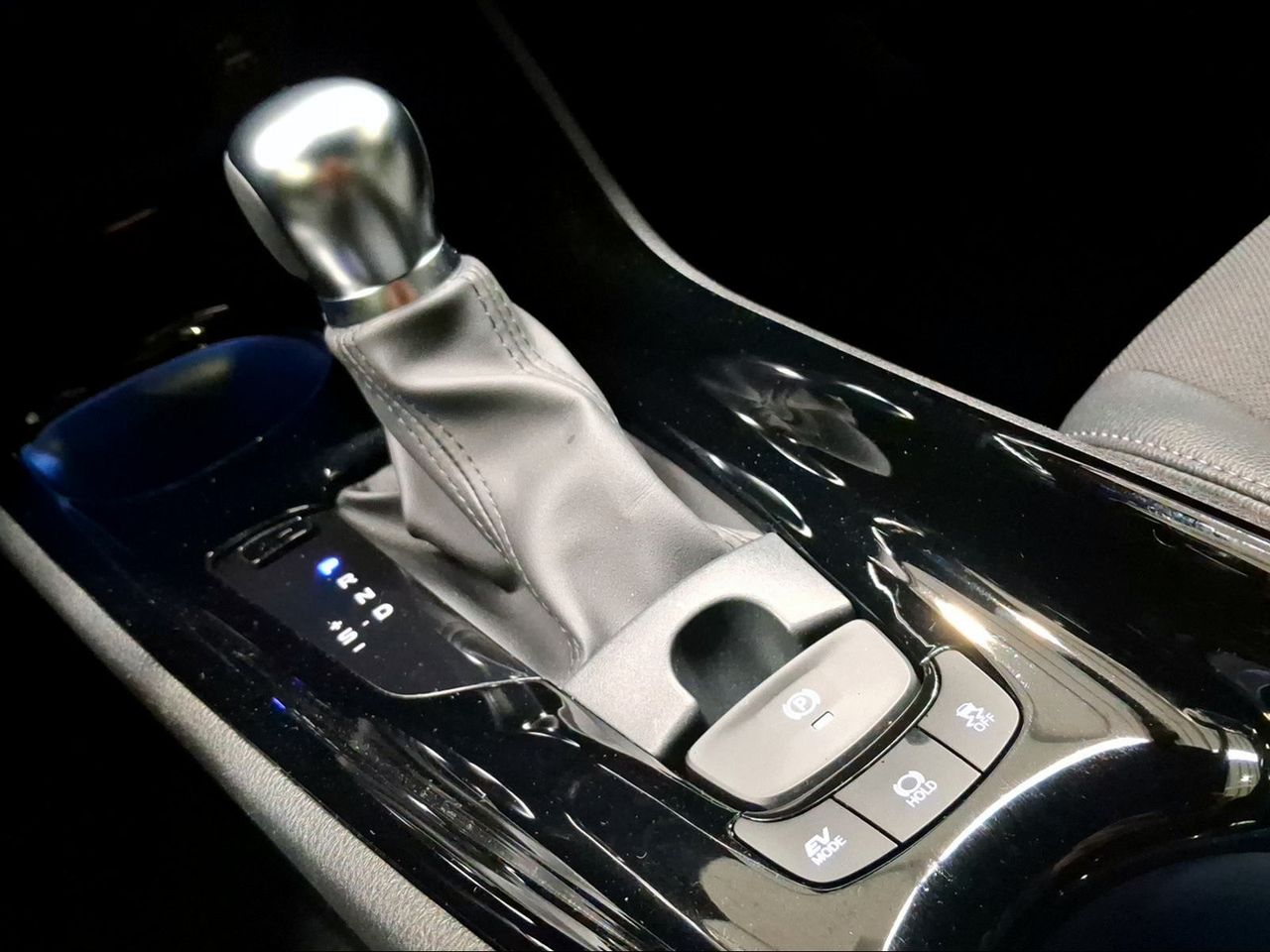 Toyota C-HR 2.0 180H Advance  - Foto 24