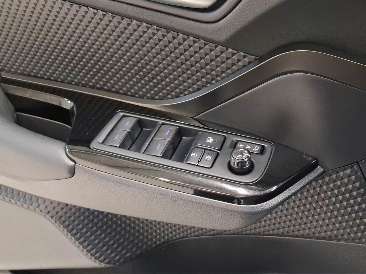 Toyota C-HR 2.0 180H Advance  - Foto 23