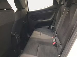 Toyota Yaris 1.5 120H Active Tech  - Foto 12