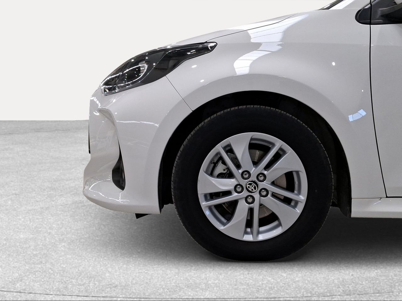 Toyota Yaris 1.5 120H Active Tech  - Foto 17