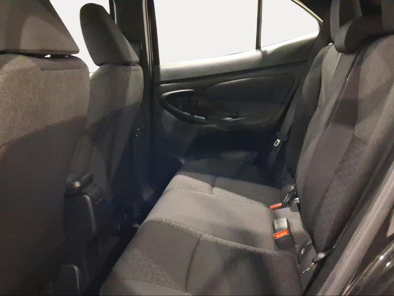 Toyota Yaris Cross 1.5 120H Active Tech  - Foto 12