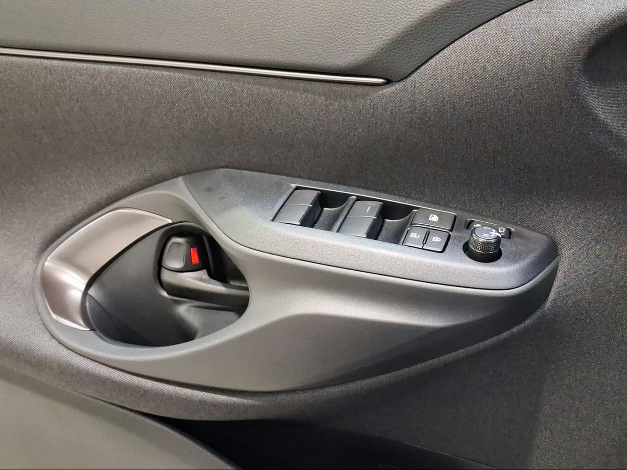 Toyota Yaris Cross 1.5 130H GR Sport  - Foto 24