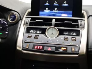 Lexus NX 2.5 300h Premium 2WD  - Foto 15