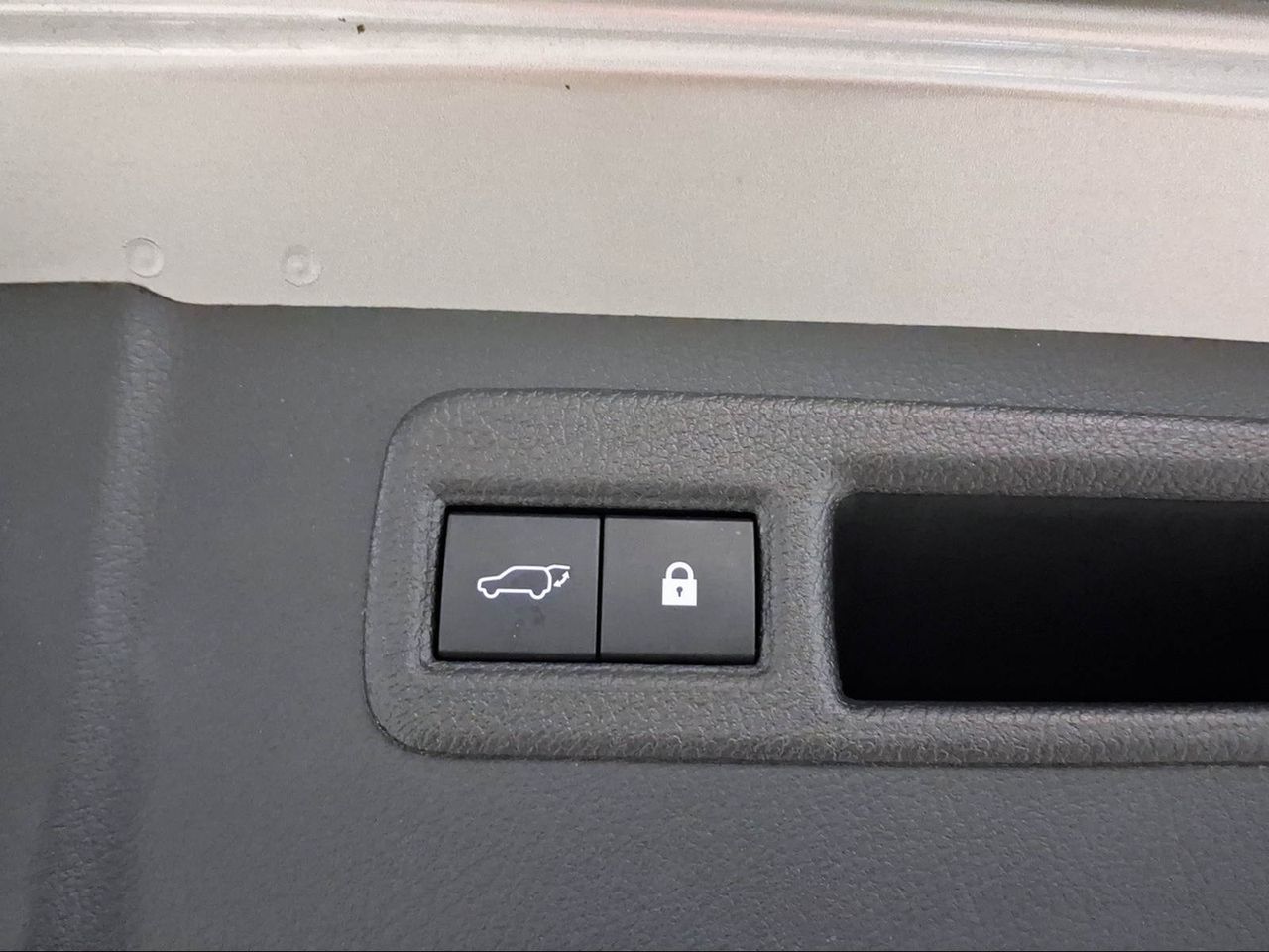 Lexus NX 2.5 300h Premium 2WD  - Foto 20