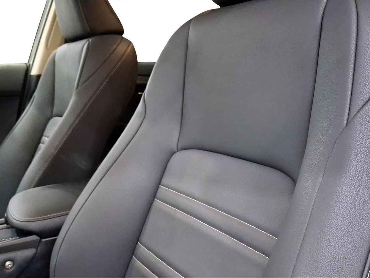 Lexus NX 2.5 300h Premium 2WD  - Foto 16