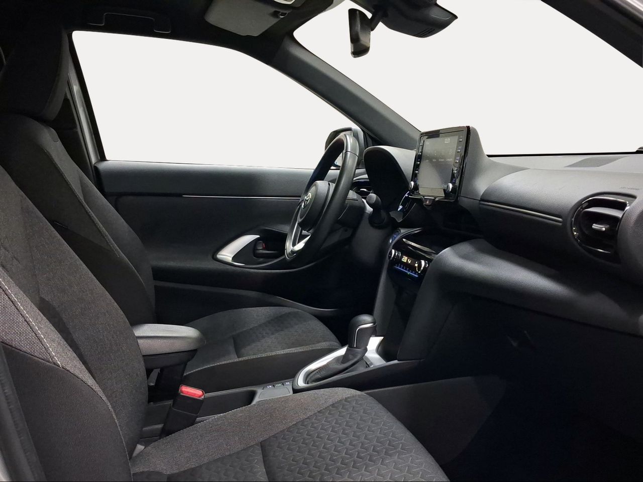 Toyota Yaris Cross 1.5 120H Active Tech  - Foto 7