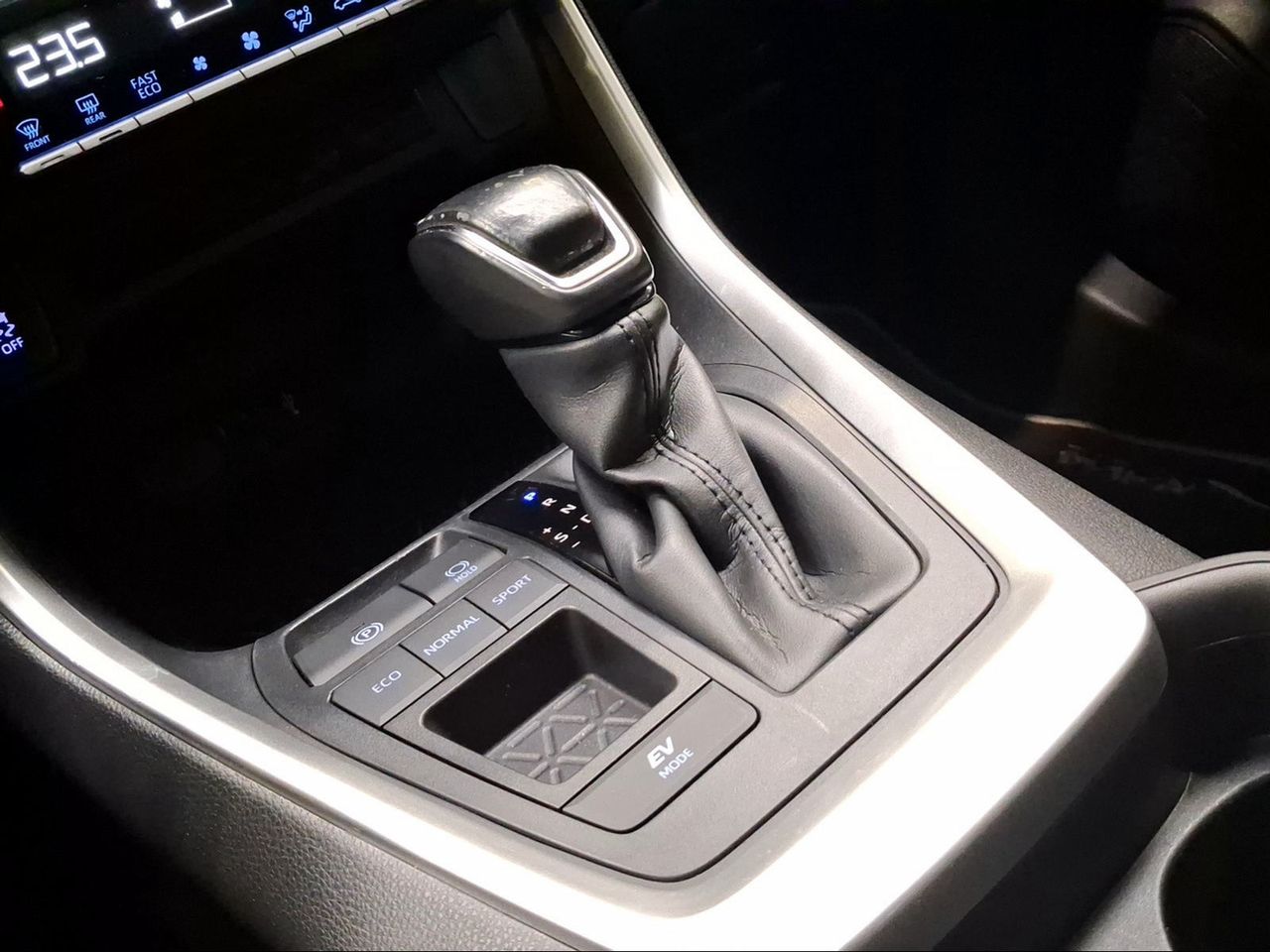 Toyota Rav4 2.5l 220H Advance  - Foto 23