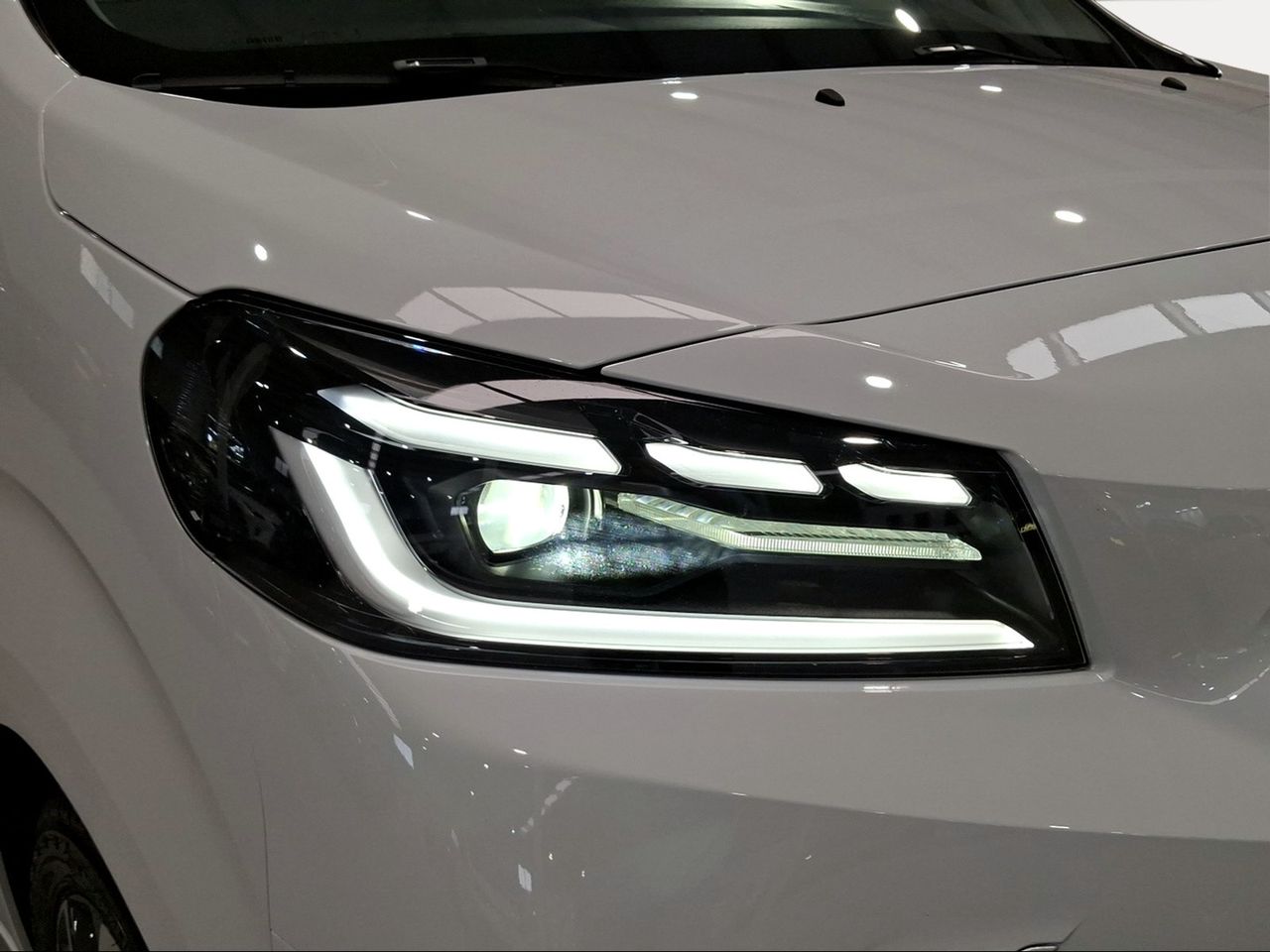 Toyota Proace Verso Family L1 2.0D 180CV 8AT Advance 8p  - Foto 29