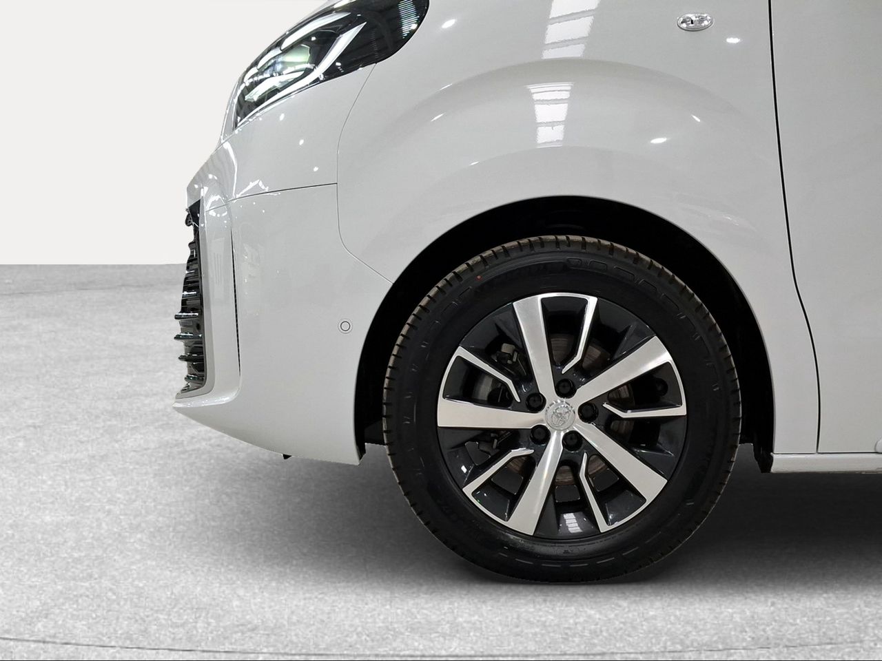 Toyota Proace Verso Family L1 2.0D 180CV 8AT Advance 8p  - Foto 17