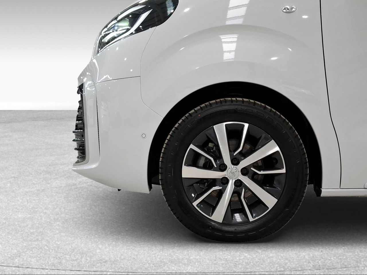 Toyota Proace Verso Family L1 2.0D 180CV 8AT Advance 8p  - Foto 17