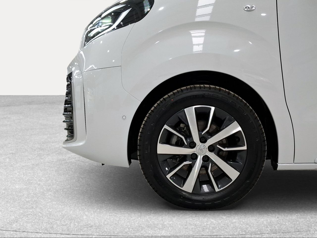 Toyota Proace Verso Family L1 2.0D 180CV 8AT Advance 8p  - Foto 17