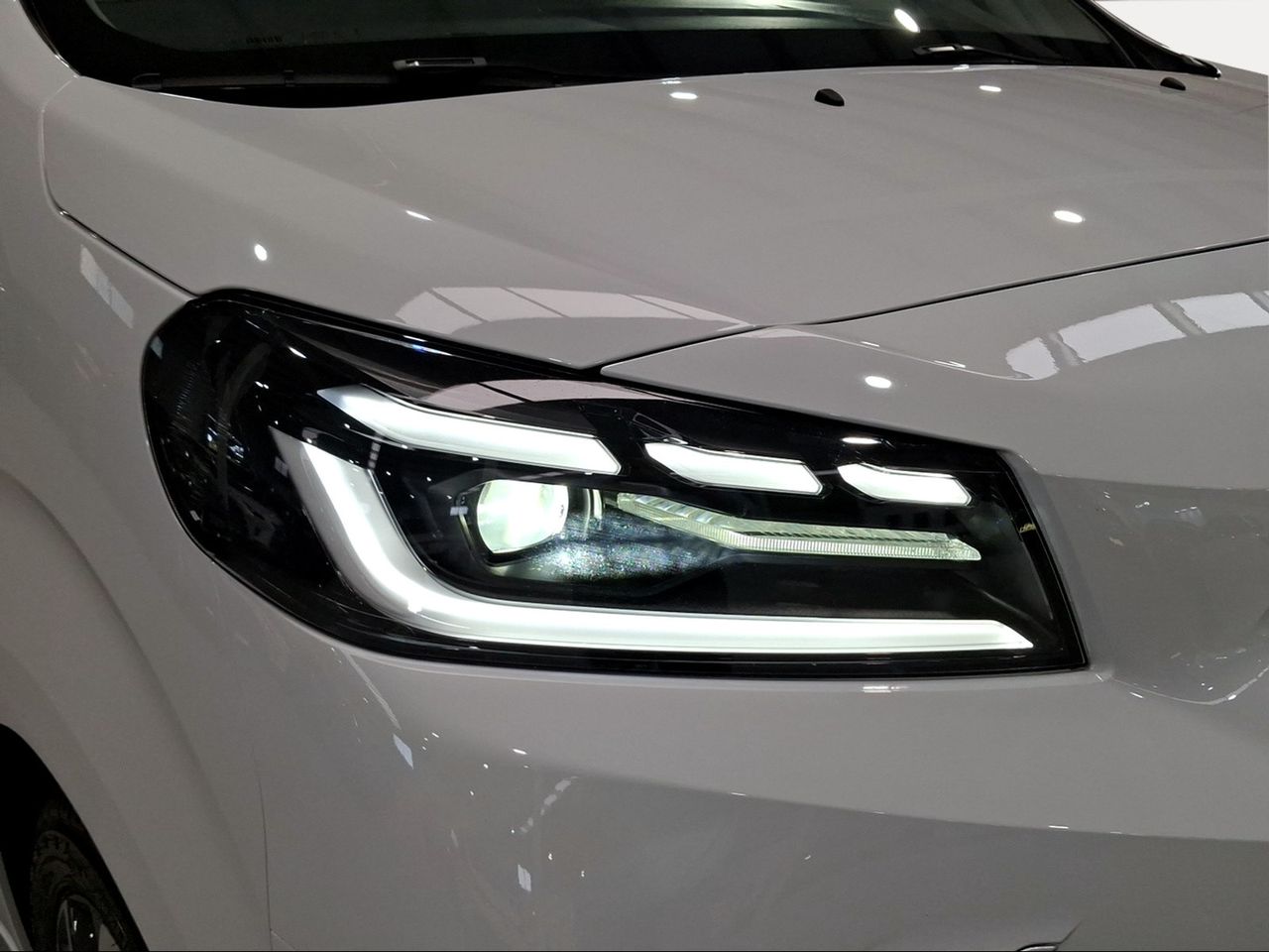 Toyota Proace Verso Family L1 2.0D 180CV 8AT Advance 8p  - Foto 30