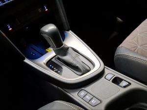 Toyota Yaris Cross 1.5 120H Style Bi-Tono  - Foto 25