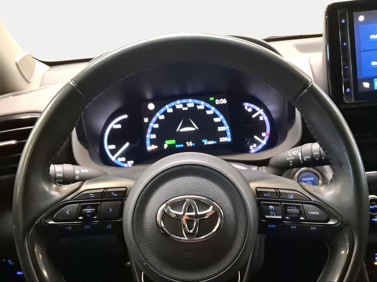 Toyota Yaris Cross 1.5 120H Style Bi-Tono  - Foto 14