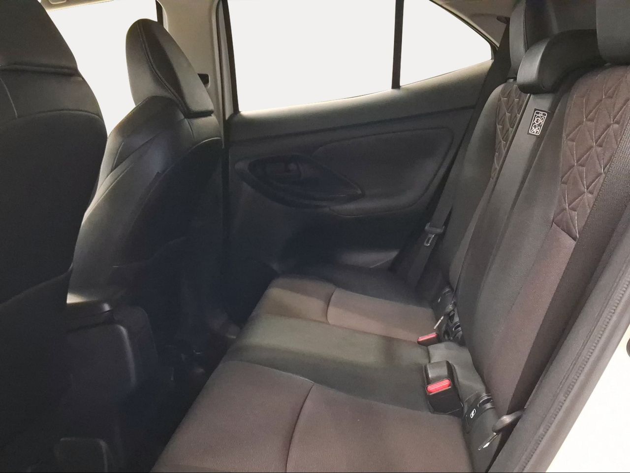 Toyota Yaris Cross 1.5 120H Style Bi-Tono  - Foto 12