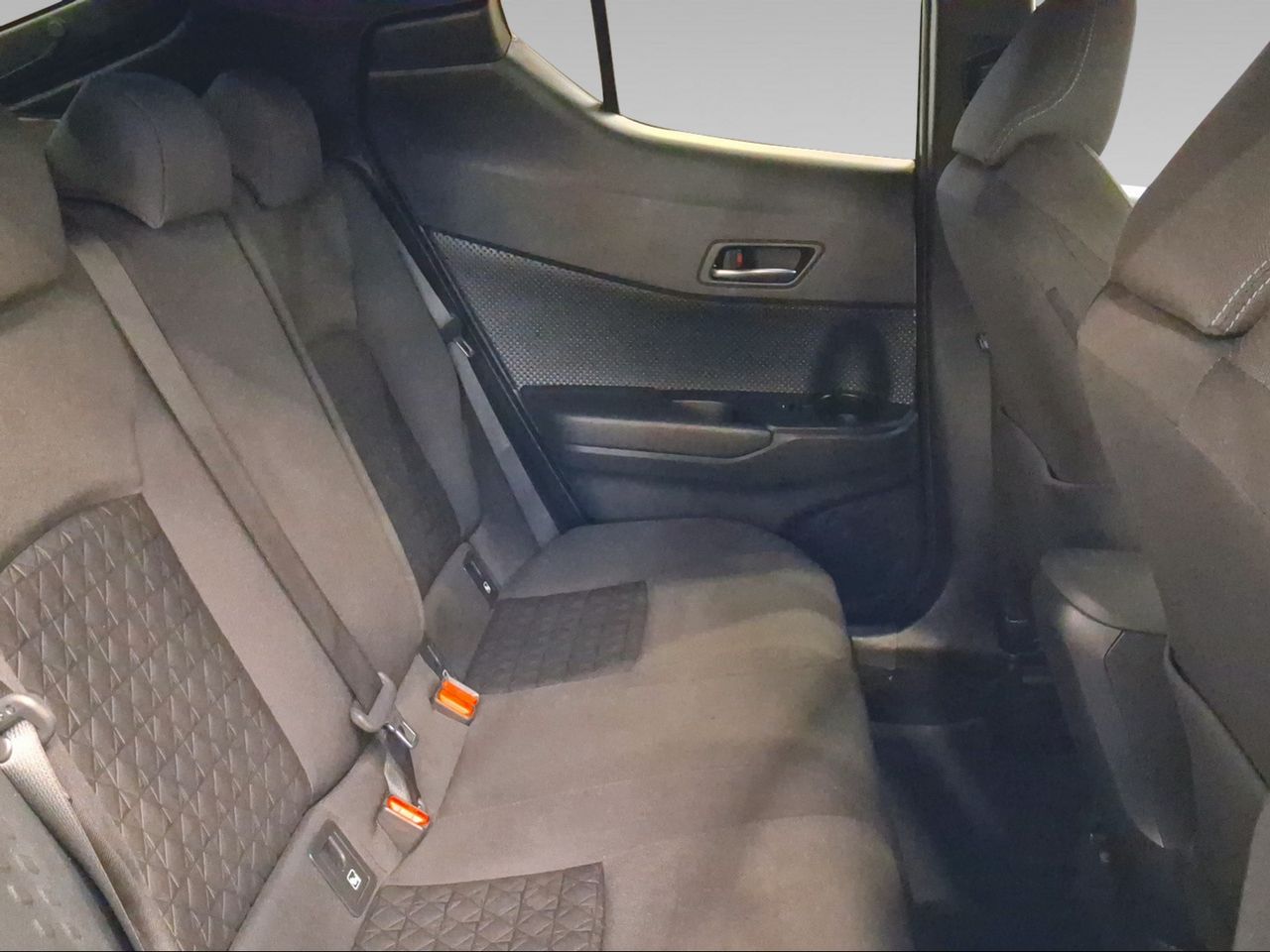 Toyota C-HR 1.8 125H Advance  - Foto 8