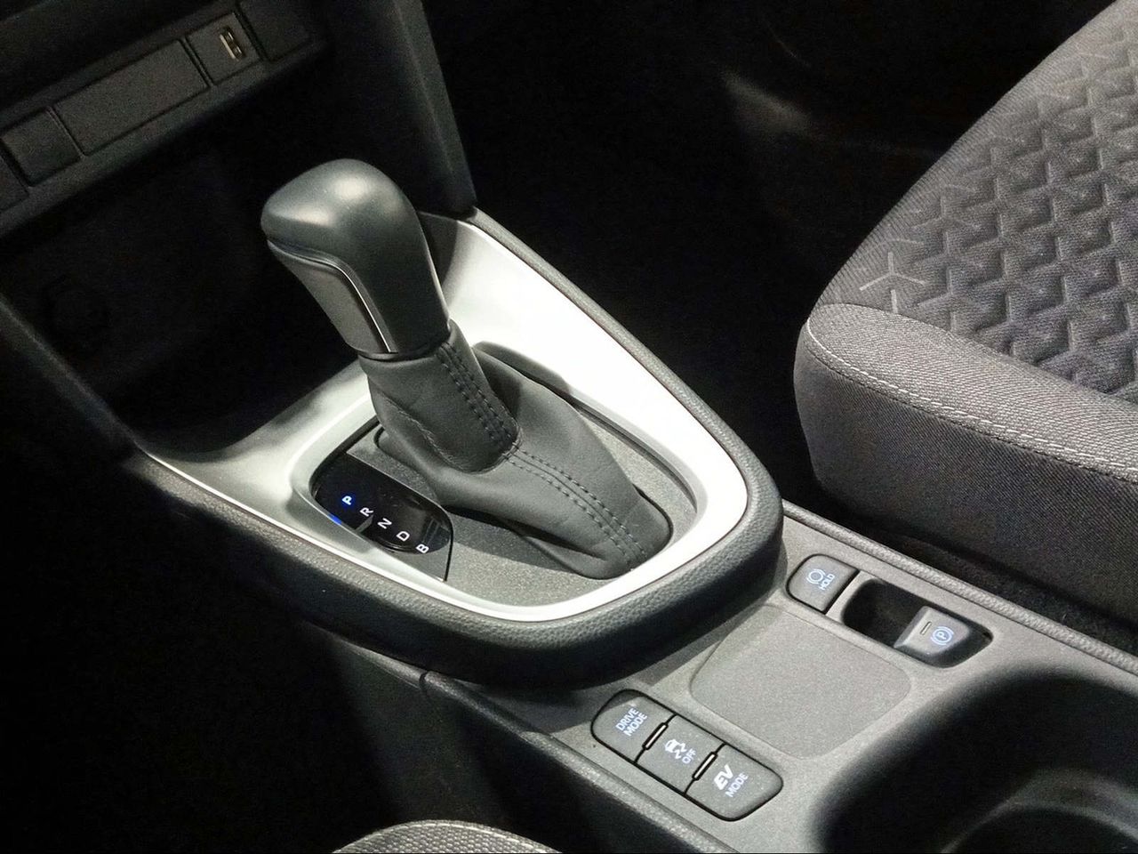 Toyota Yaris Cross 1.5 120H Active Tech  - Foto 22