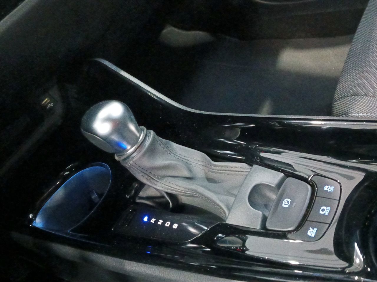 Toyota C-HR 1.8 125H Advance  - Foto 22