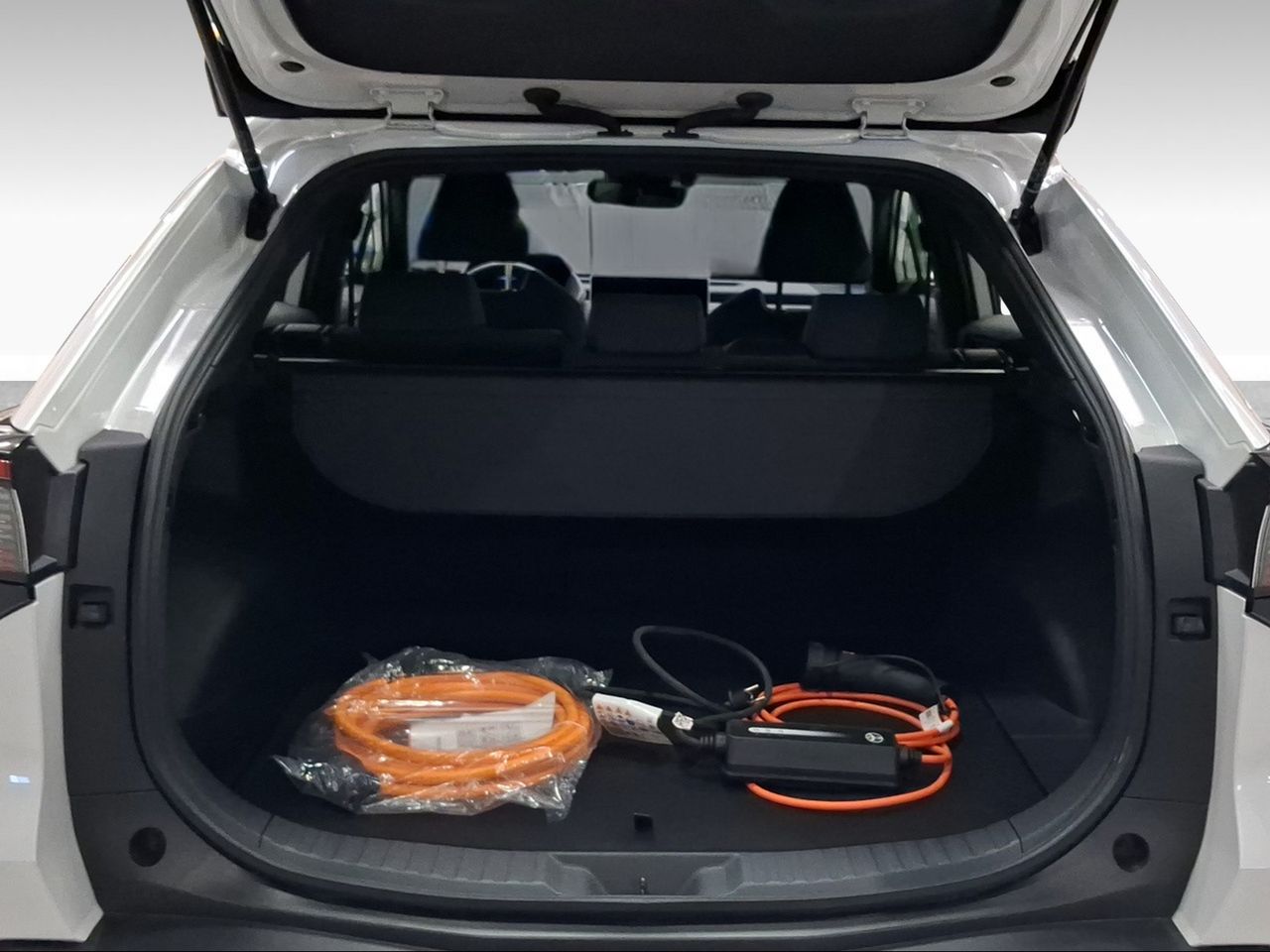 Toyota bZ4X 200E 4x2 Advance  - Foto 11