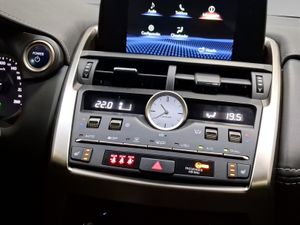 Lexus NX 2.5 300h Premium 2WD  - Foto 15