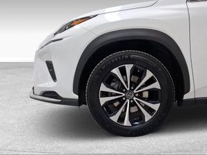 Lexus NX 2.5 300h Premium 2WD  - Foto 11