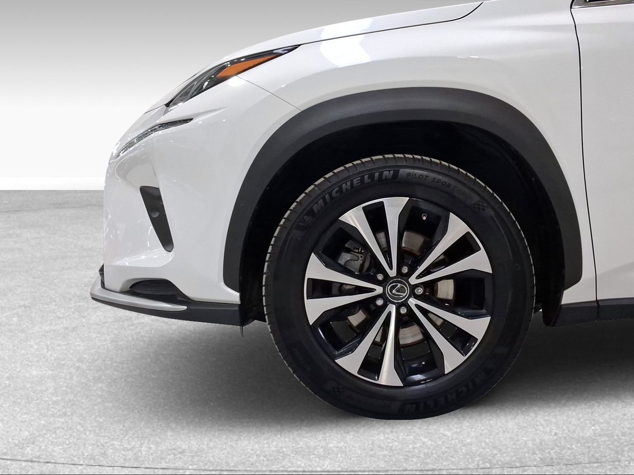 Lexus NX 2.5 300h Premium 2WD  - Foto 11