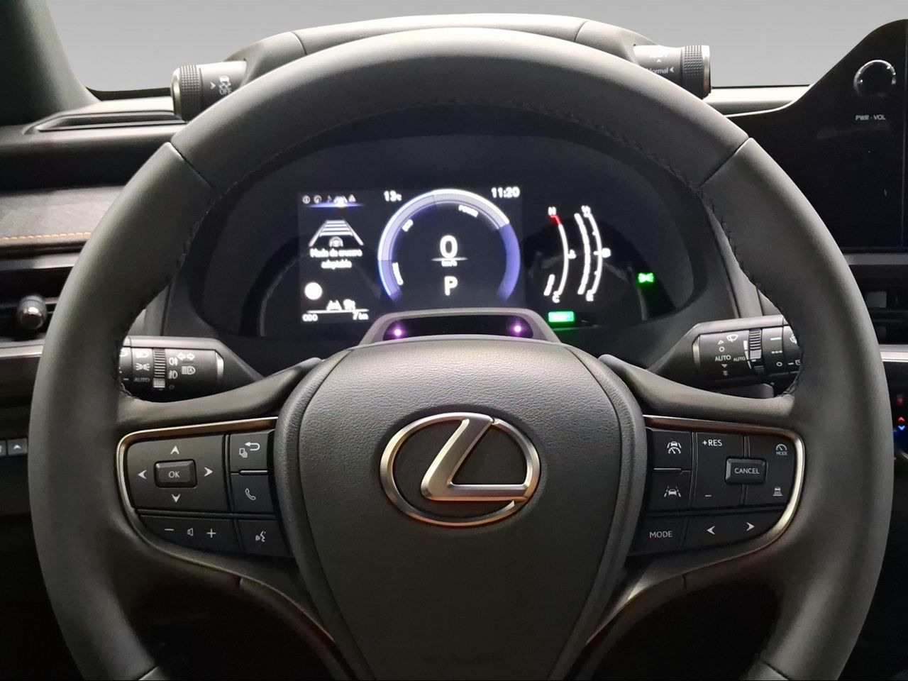 Lexus UX 2.0 300h UX Plus  - Foto 16