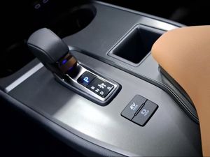 Lexus UX 2.0 300h UX Plus  - Foto 15