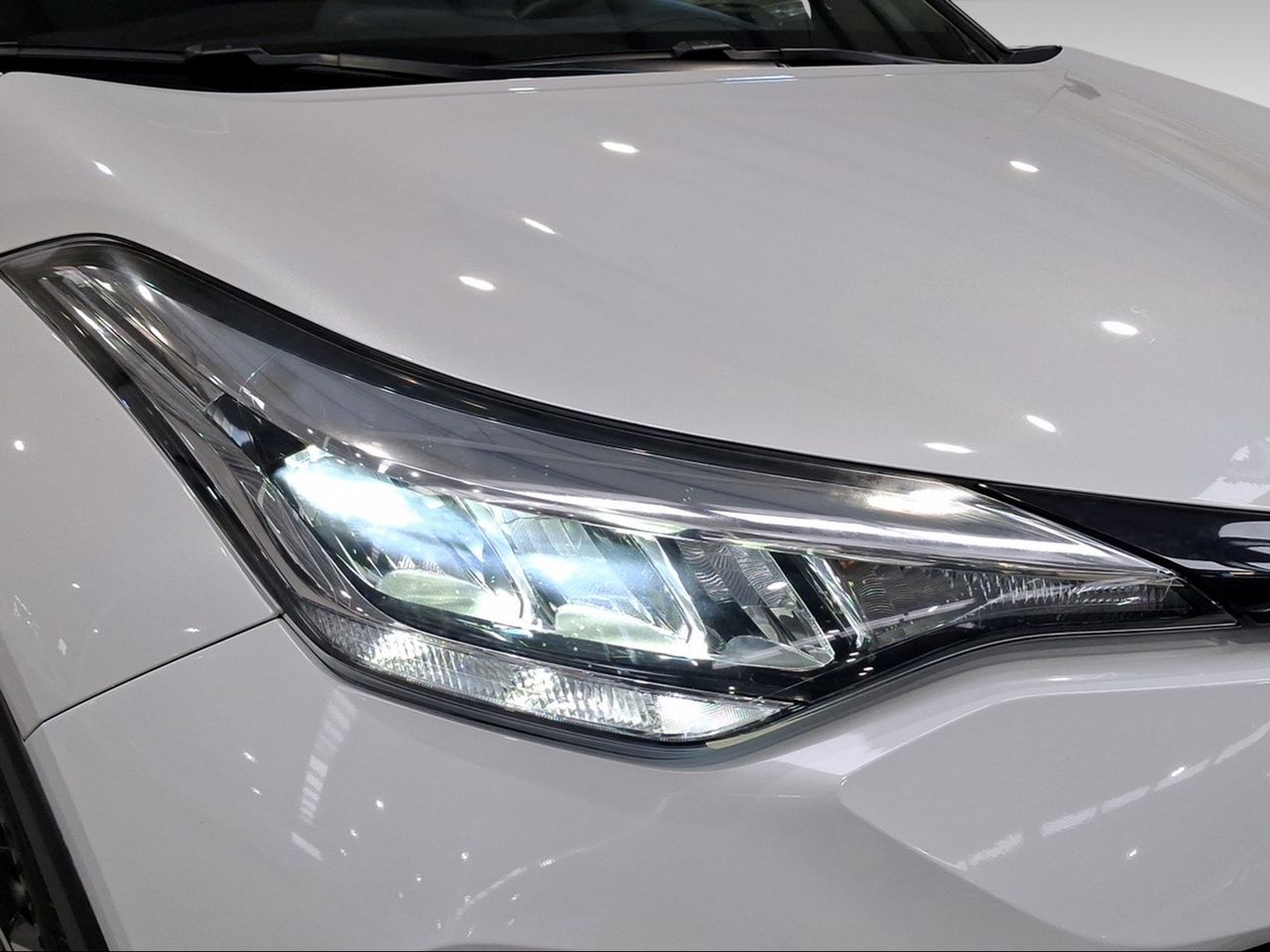 Toyota C-HR 1.8 125H Advance  - Foto 23