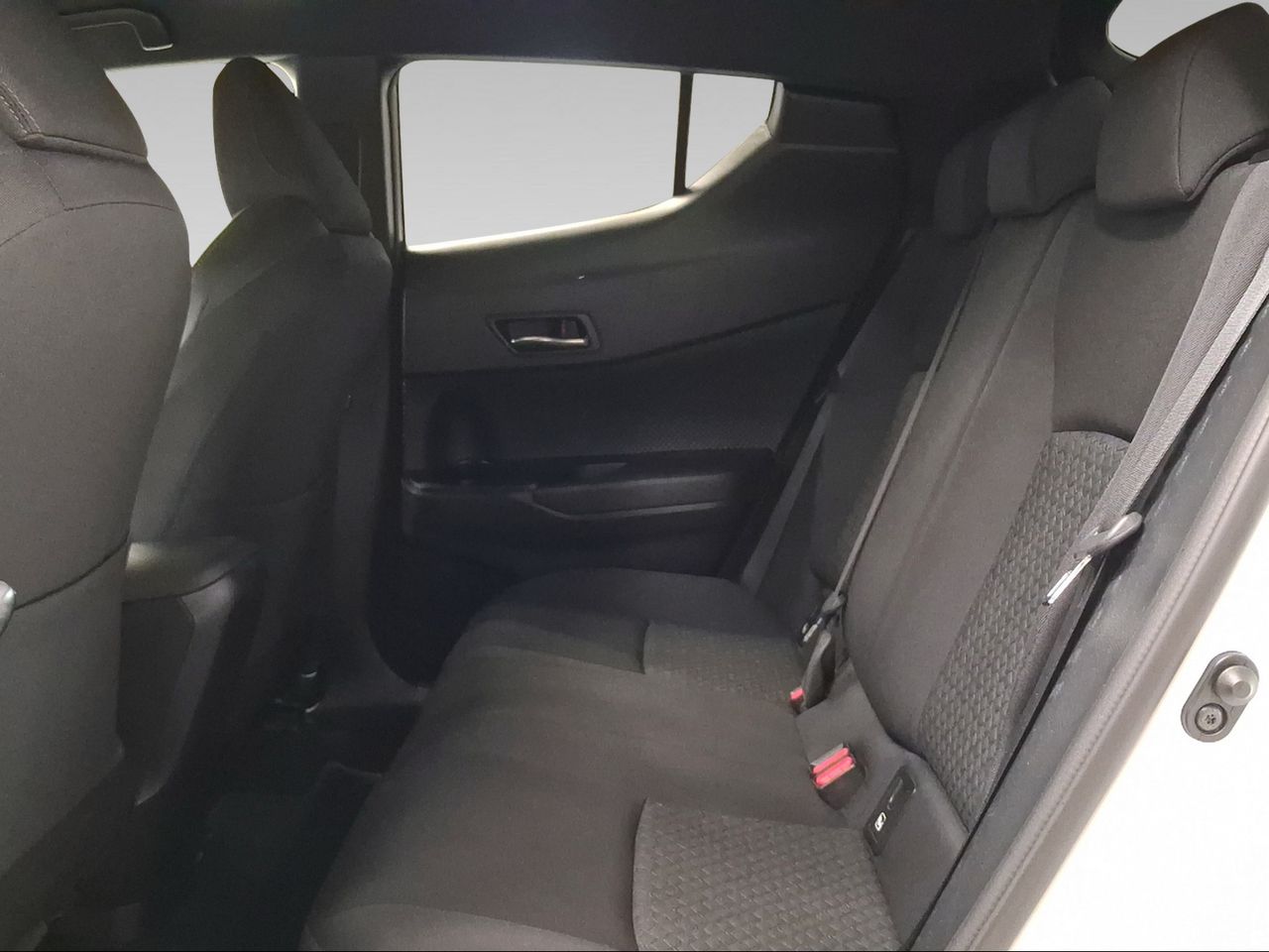 Toyota C-HR 1.8 125H Advance  - Foto 12