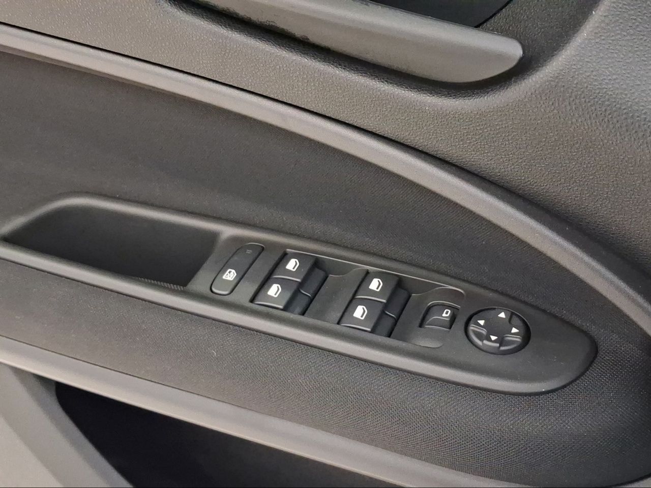 Fiat 600 MHEV Pop 1.2 81kW (110CV) DDCT  - Foto 21