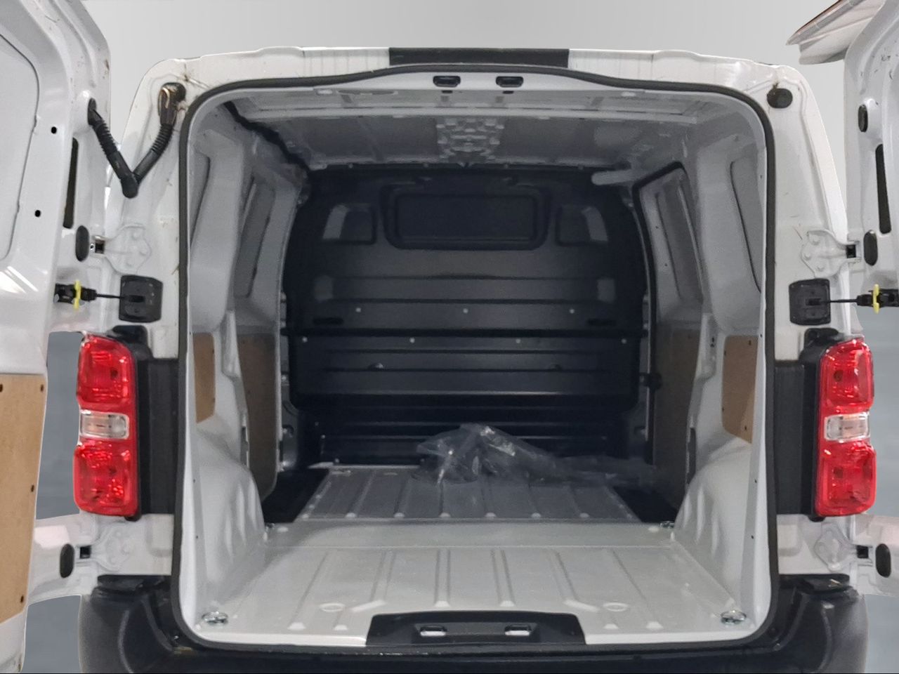 Fiat Scudo Furgón M 1.5HDI 120CV Manual  - Foto 7