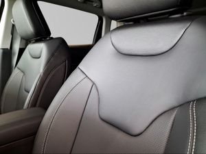 Jeep Compass eHybrid 1.5 MHEV 130HP Summit Dct  - Foto 21