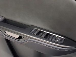 Lexus RZ 300e Executive  - Foto 17