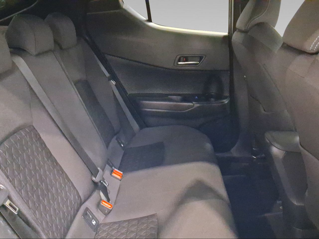 Toyota C-HR 1.8 125H Advance  - Foto 8