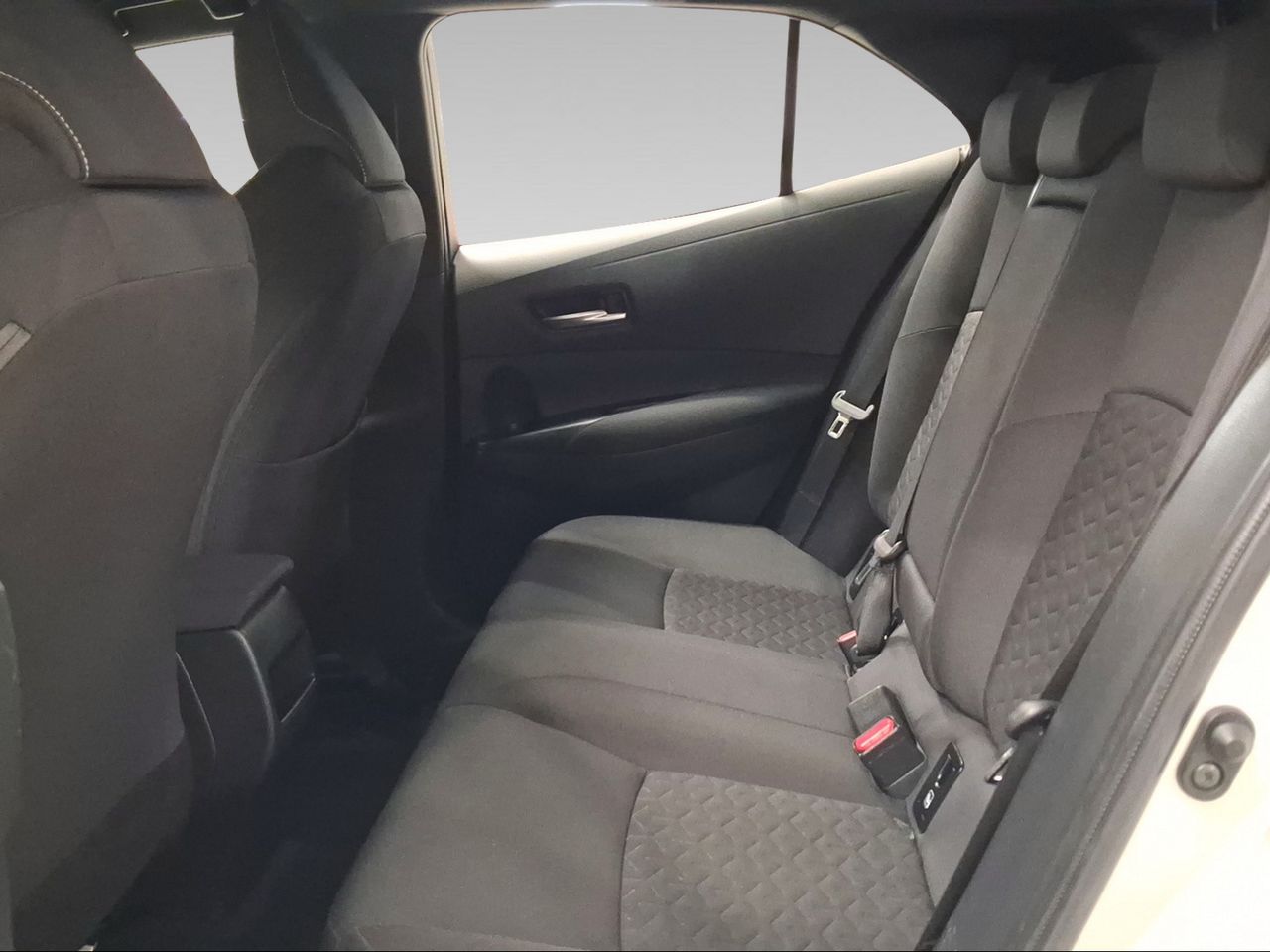 Toyota Corolla 1.8 125H ACTIVE TECH E-CVT  - Foto 12